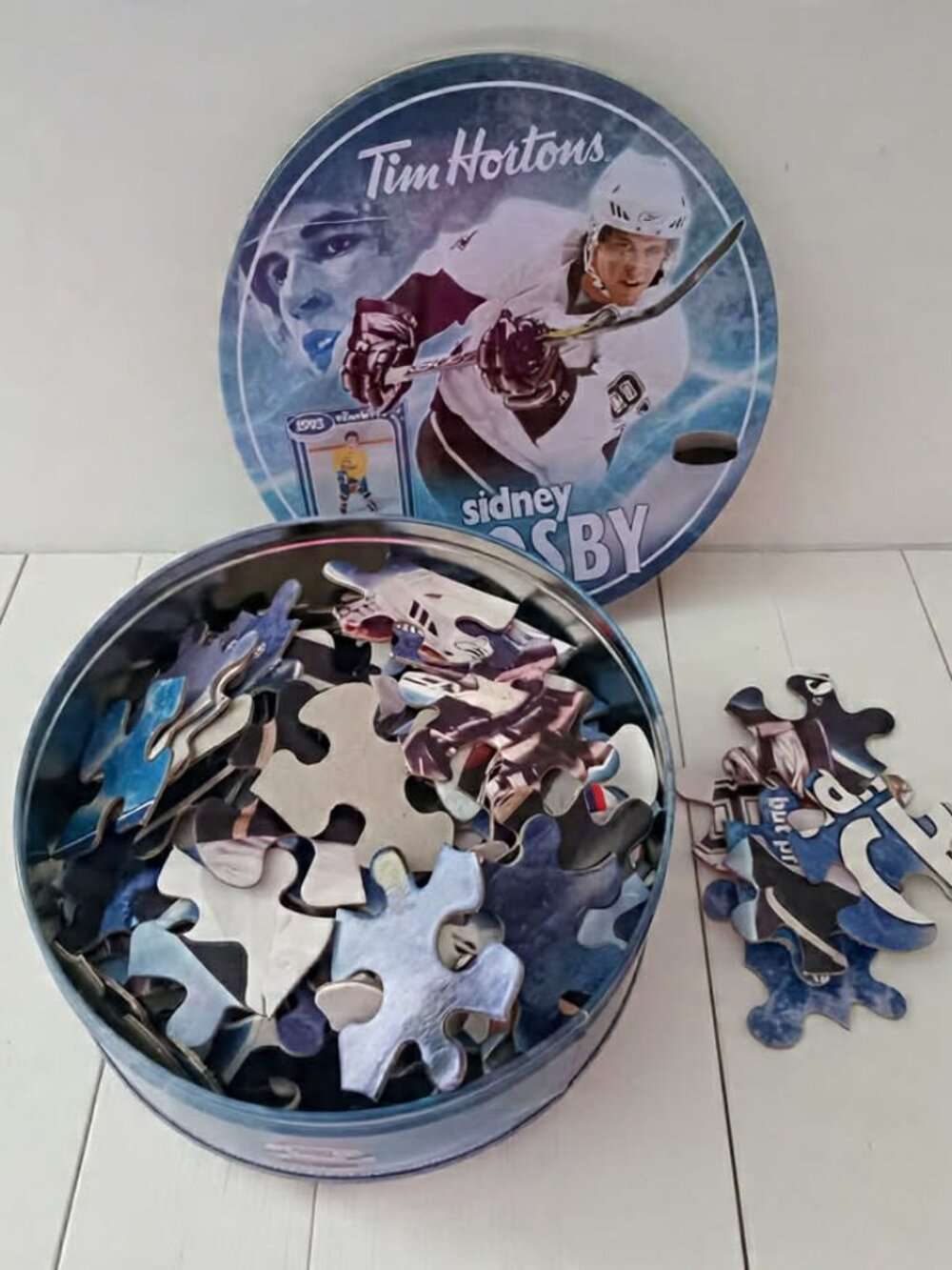Sidney Crosby Tim Hortons 2009 100 Piece Puzzle w/ Collectible Tin Complete